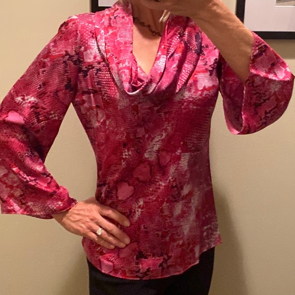 Fabulous Fuchsia Snake! Natori 100% Silk Cowl Top - Picture 1 of 9